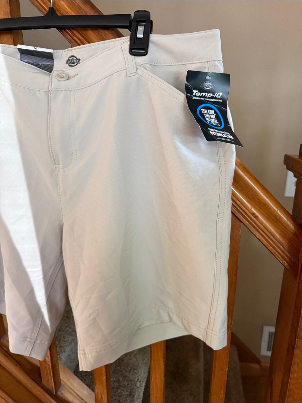 NWT Dickies Women’s Temp-iQ shorts- Quick-Dry Comfort - Picture 4 of 11